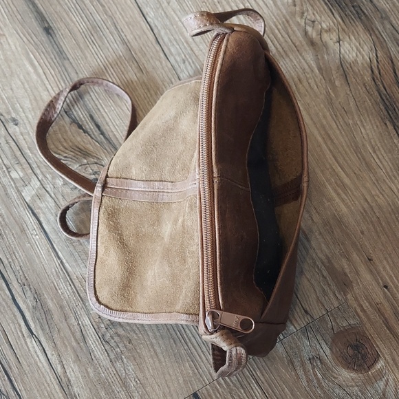 Genuine Leather Purse - Picture 3 of 9